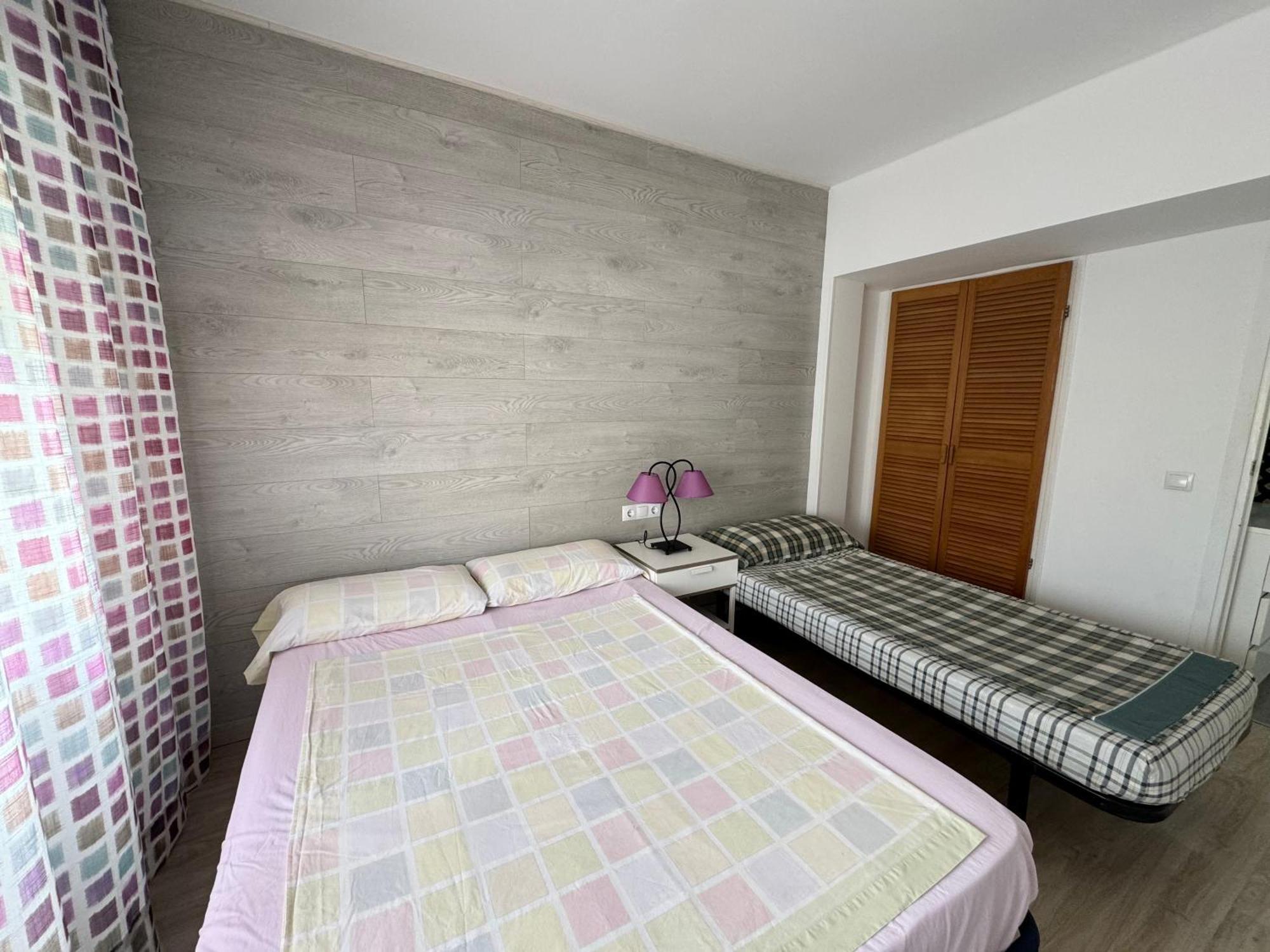 Apartsalou Priorat Buitenkant foto